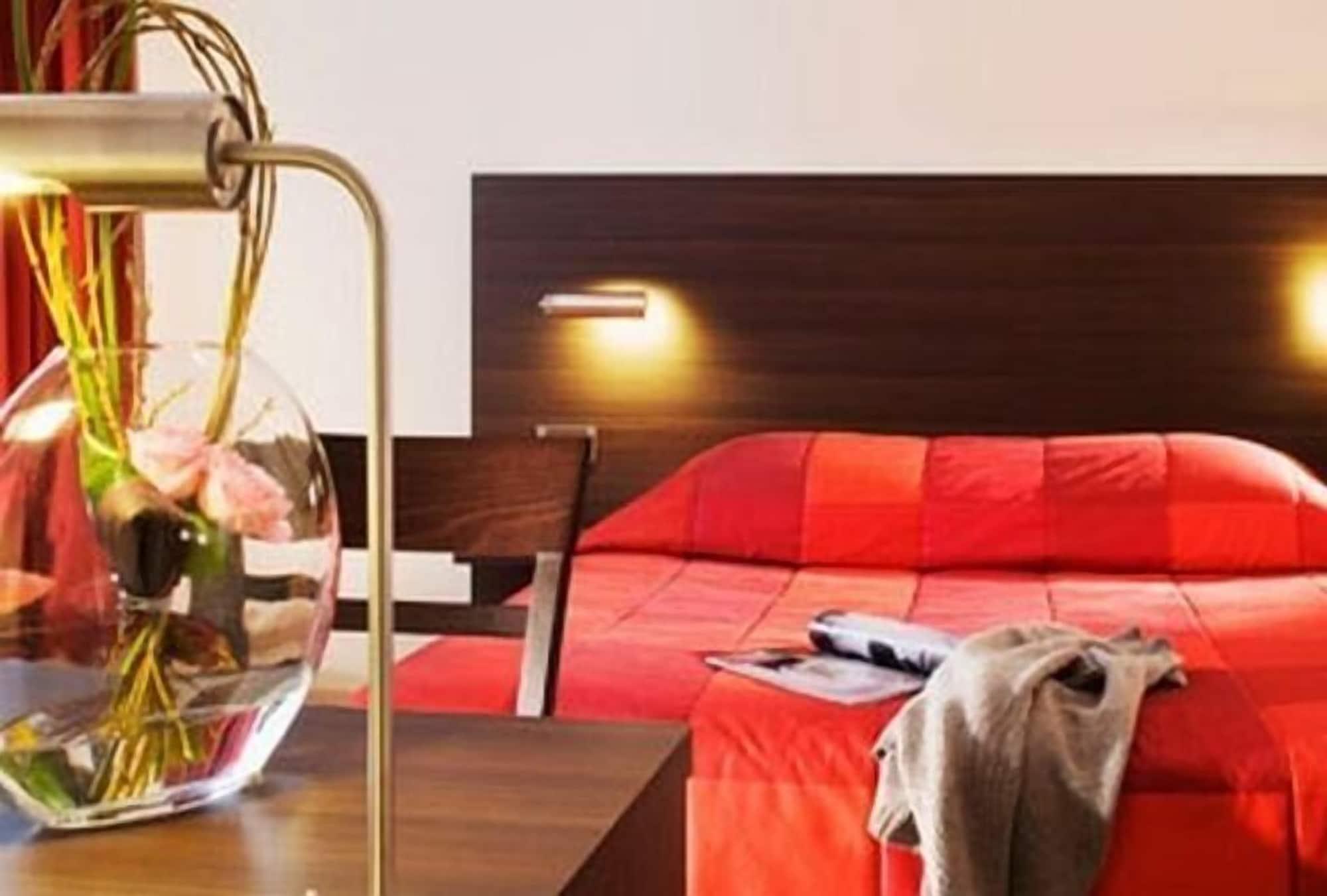 Hotel Oceania Breszt Kültér fotó